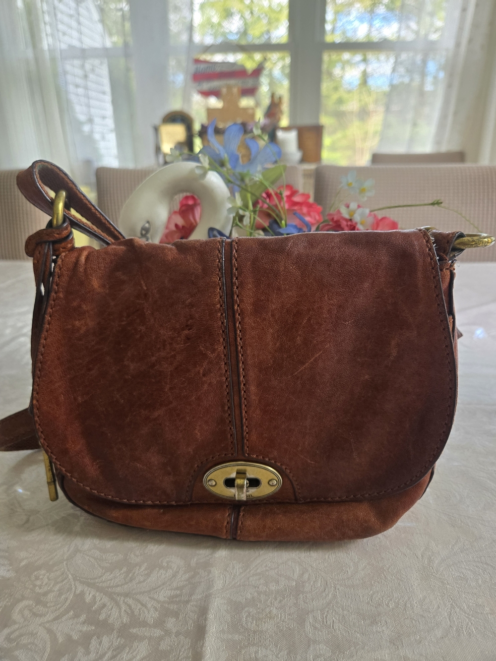 Fossil Brown Leather Crossbody Bag with Brass Hardware